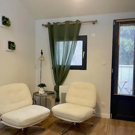 Feutrin Charming Duplex With Terrace