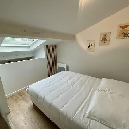 Feutrin Charming Duplex With Terrace Apartment *